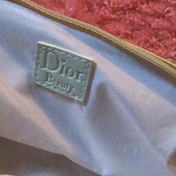 NEW DRESSY SATIN DIOR CLUTCH/COSMETIC CASE - Picture 4 of 8